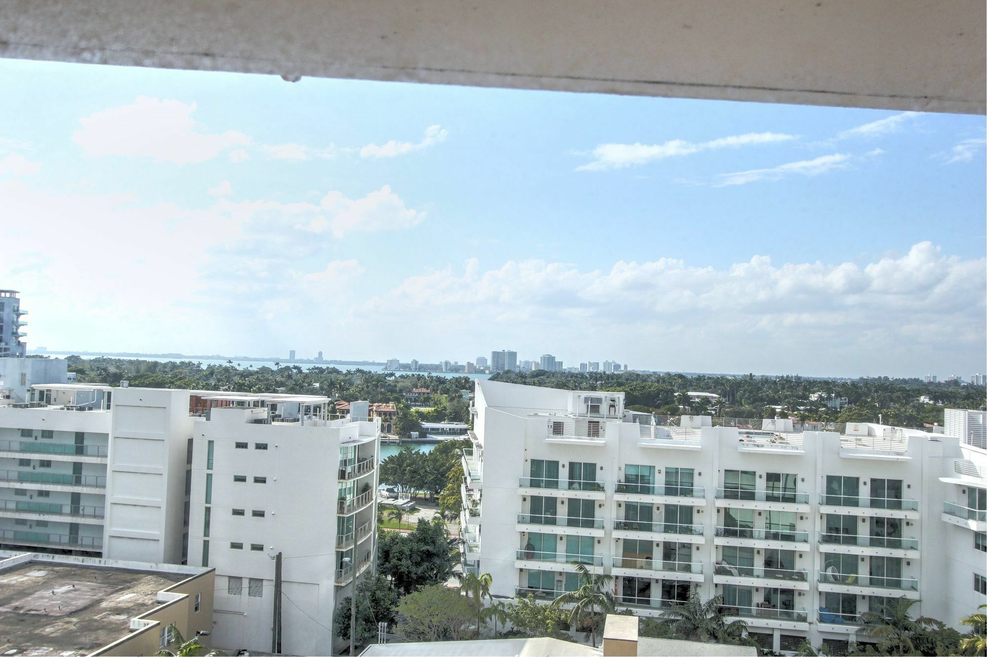 Private Apartments At The Casablanca Miami Beach Exterior foto